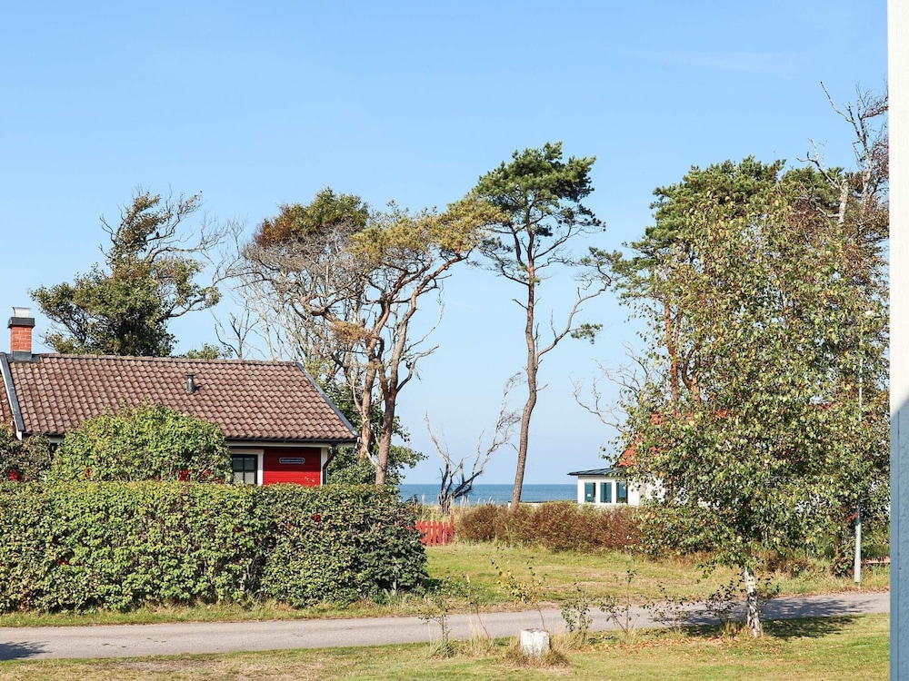 6 Person Holiday Home in Skummeslovsstrand
