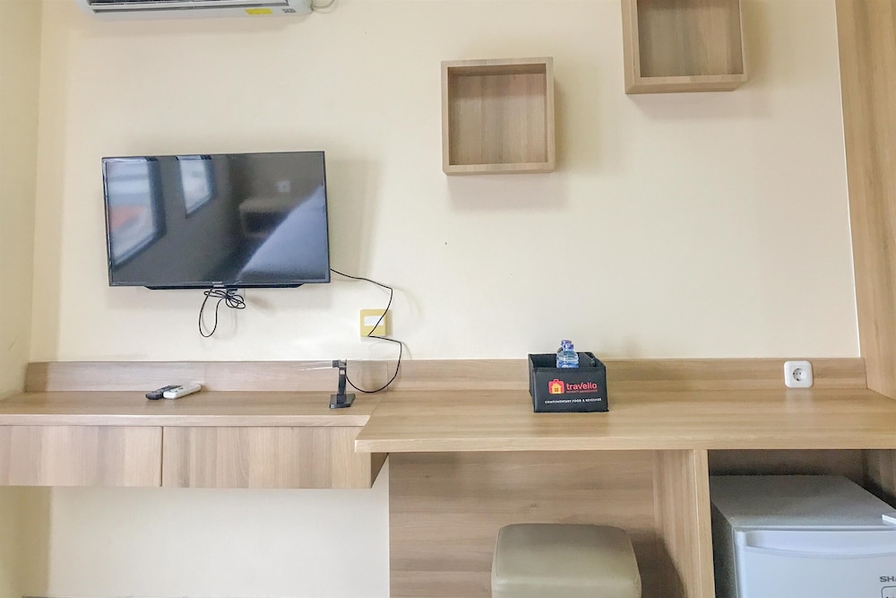 Comfort and Spacious Studio Room at Kebayoran Icon Apartment