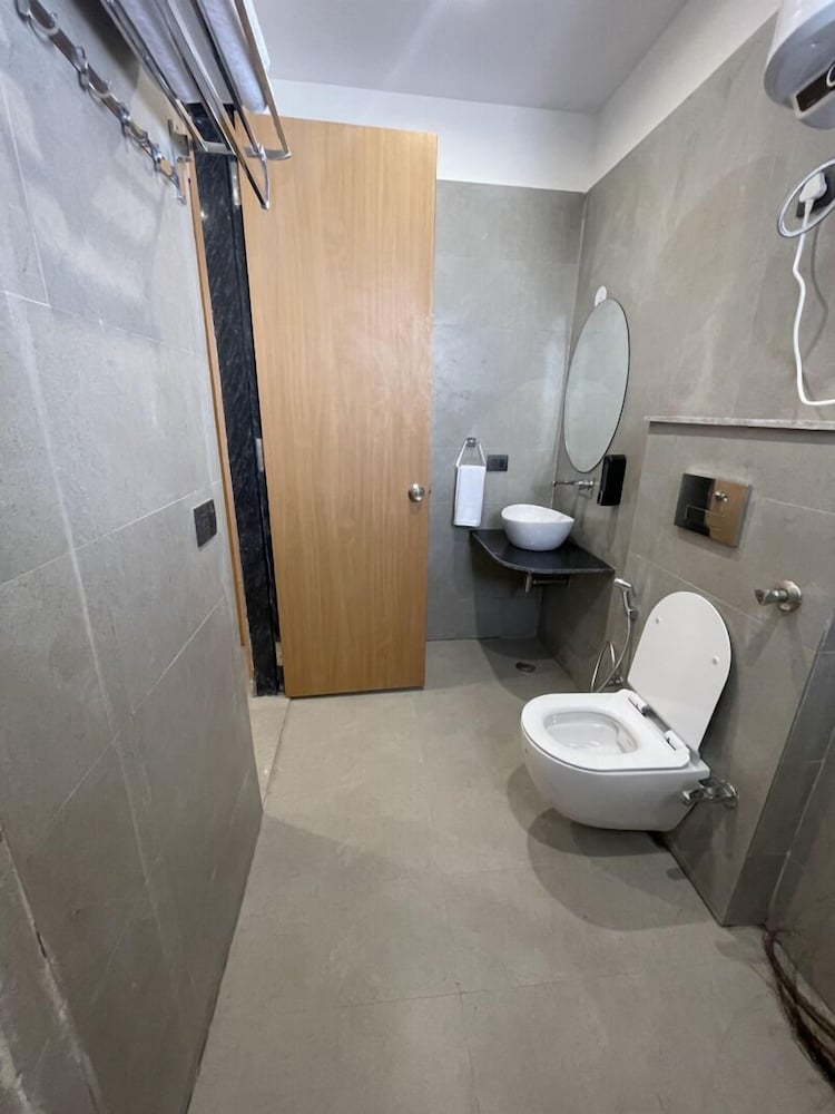 Hotel Srijan Vrindavan