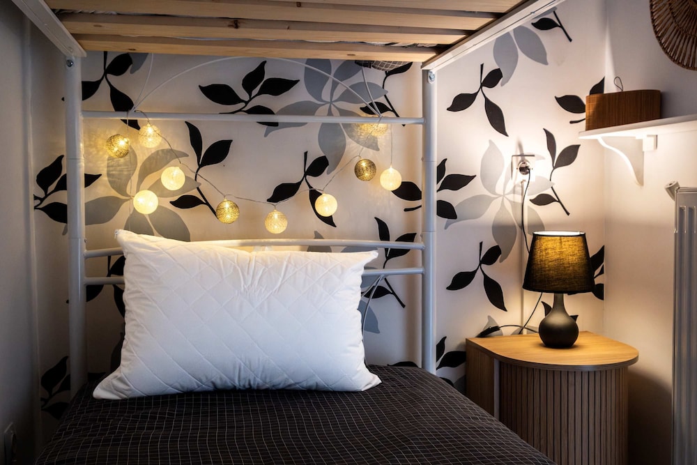 Seaside Astros Getaway - La Maison Etoile