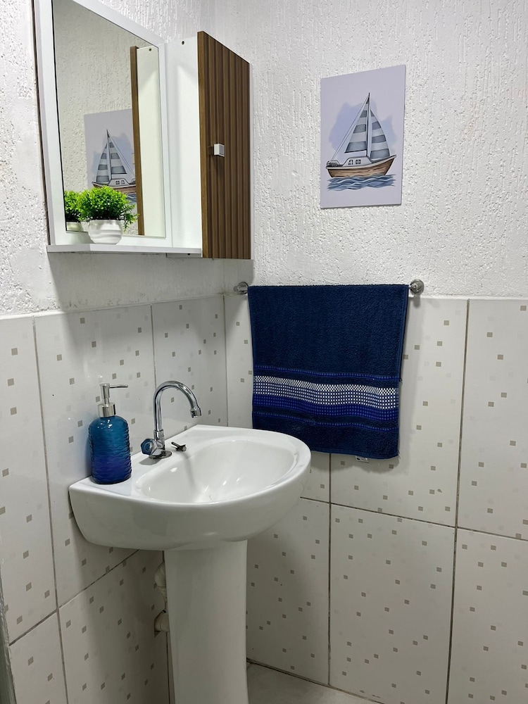 Primos Hostel & House