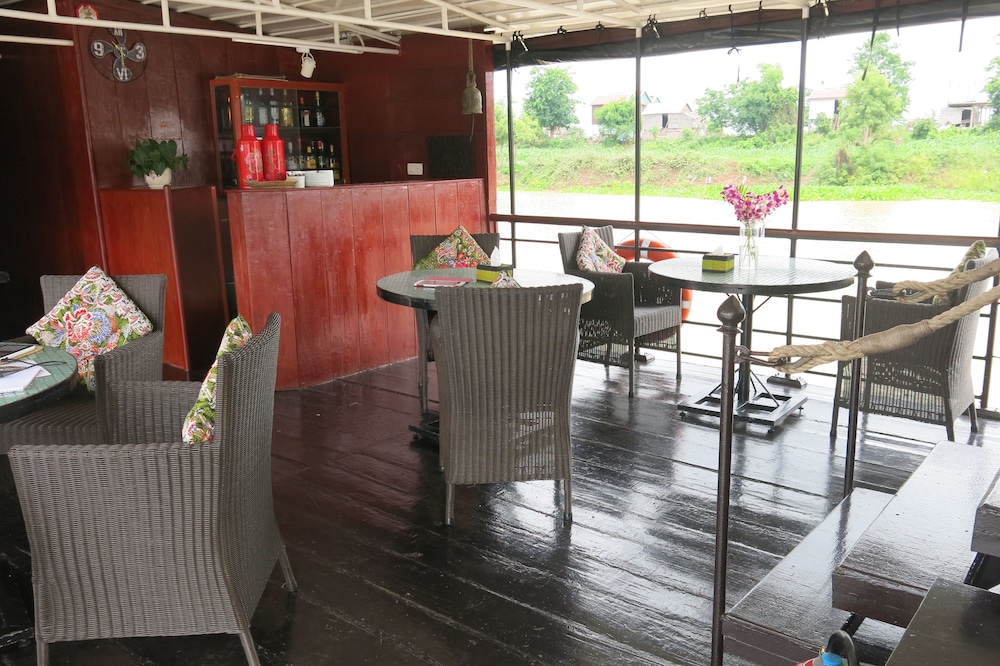 Phocea Cruise Phnom Penh to Siem Reap