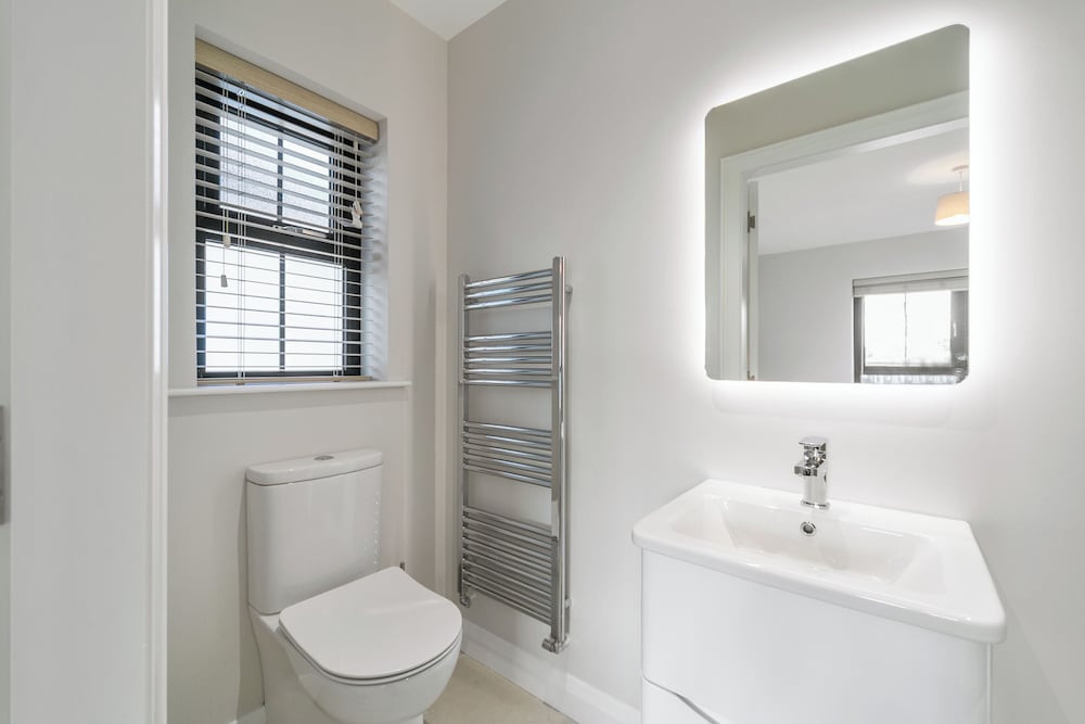 Modern Entire Home Retreat in Newry