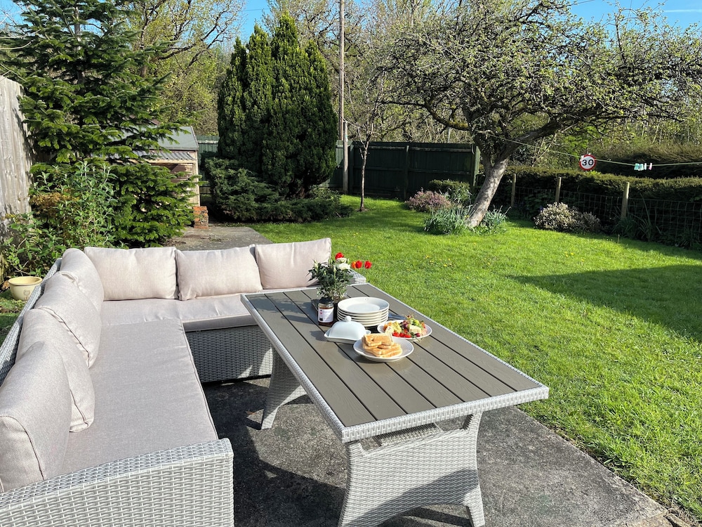 Ewenny Cottage