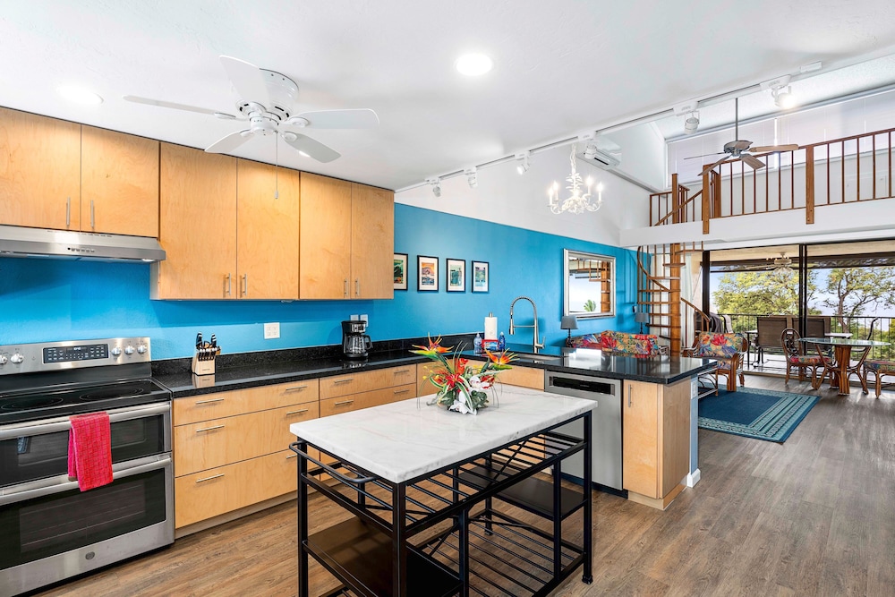 Top Floor With Loft - Ocean and Golf Course Views - AC - Vrkcv
