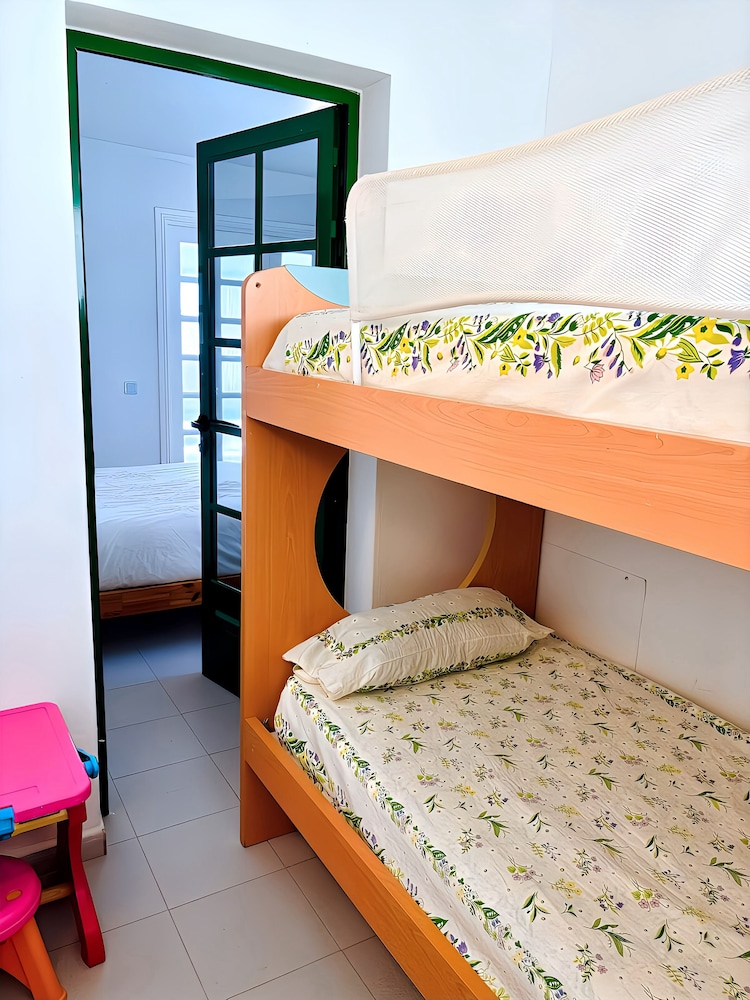 Apartment Florencia With Pool & Wifi in Puerto del Carmen, Lanzarote