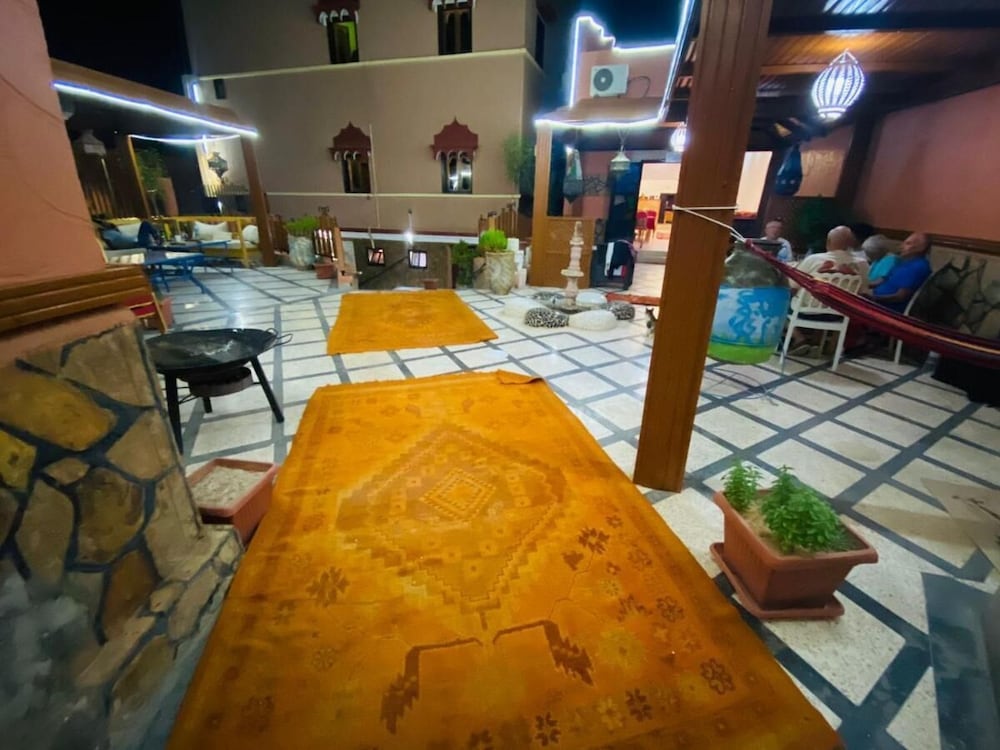 lounge