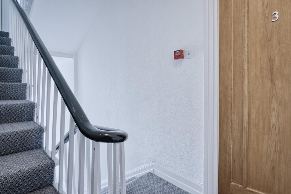 Bay View - 2 Bedroom Apartment - Tenby
