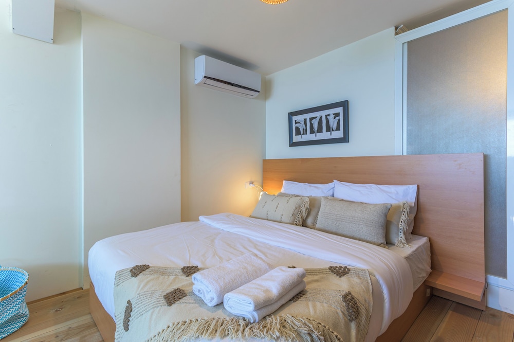 Sea Lofts-Kfar Abida Oceanfront Retreats