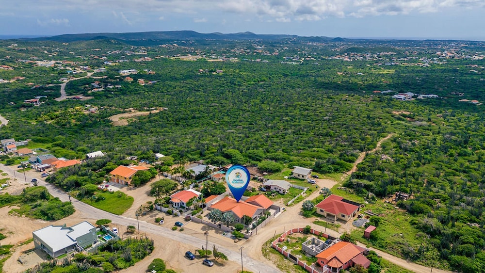 Central 4br3ba Villa w Ocean Views Private Pool