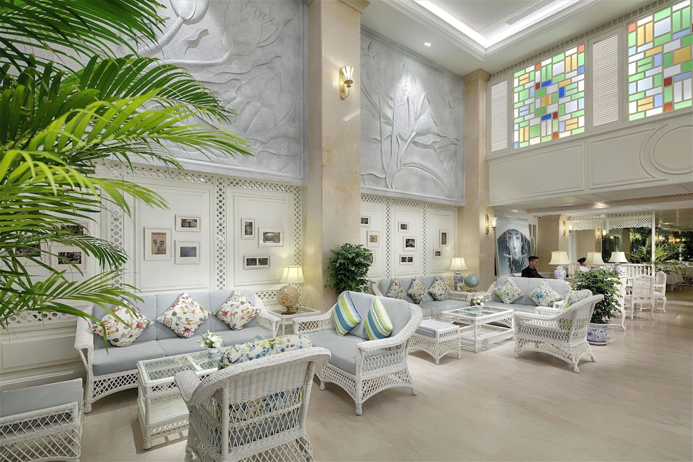 Au Lac Charner Hotel 64