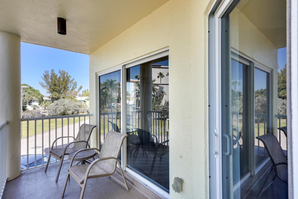 Sunset Vistas 211n