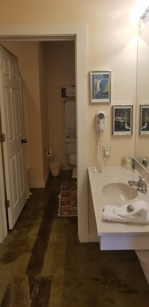 Downtown Guest Quarters Hotel