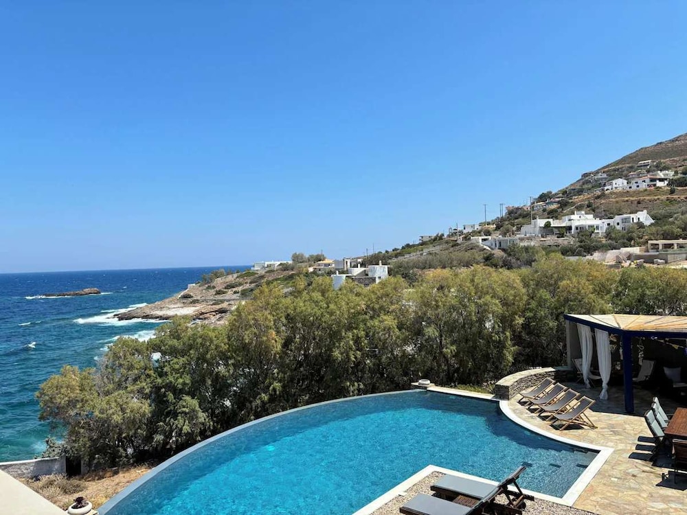 Villa Scorpio - Infinity Pool Endless Blue Escape
