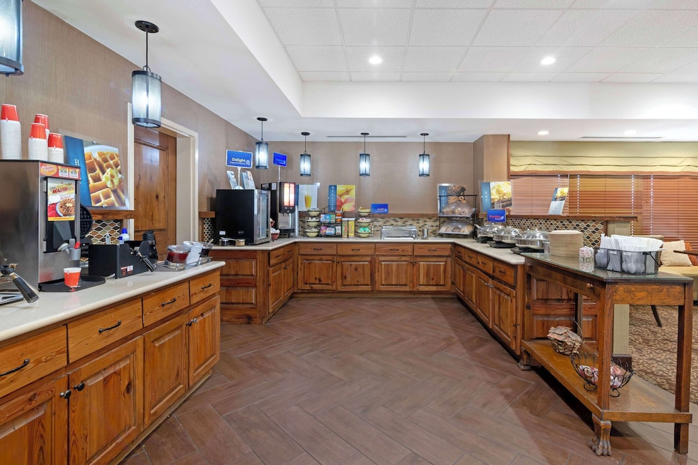 Cordele Vacations - Best Western Colonial Inn - Property Image 8