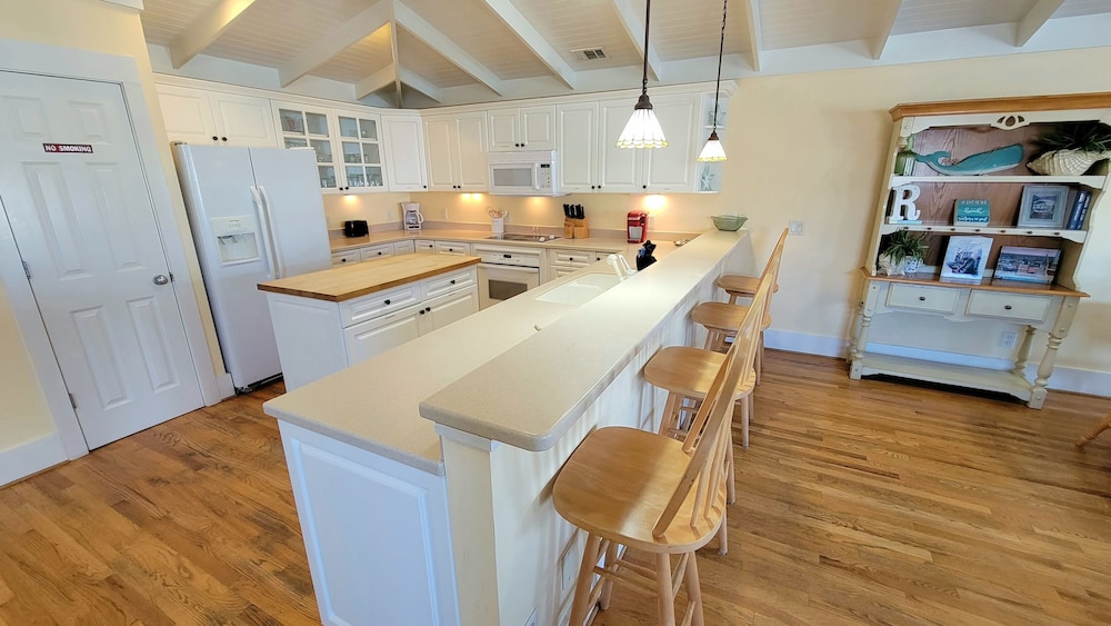 203 Butler Avenue by Tybee Vacation Rentals
