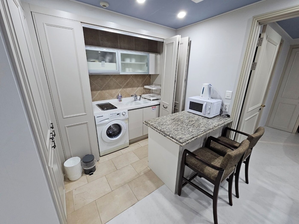 W Residence Hotel Centum City 64