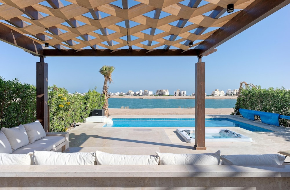 Vesta - Luxury Villa - 3BR - Ancient Sands