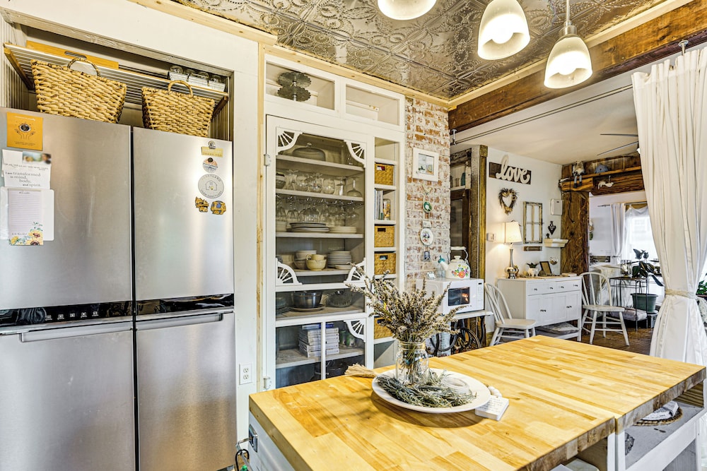 Walk to Downtown: Eclectic Wisconsin Dells Home