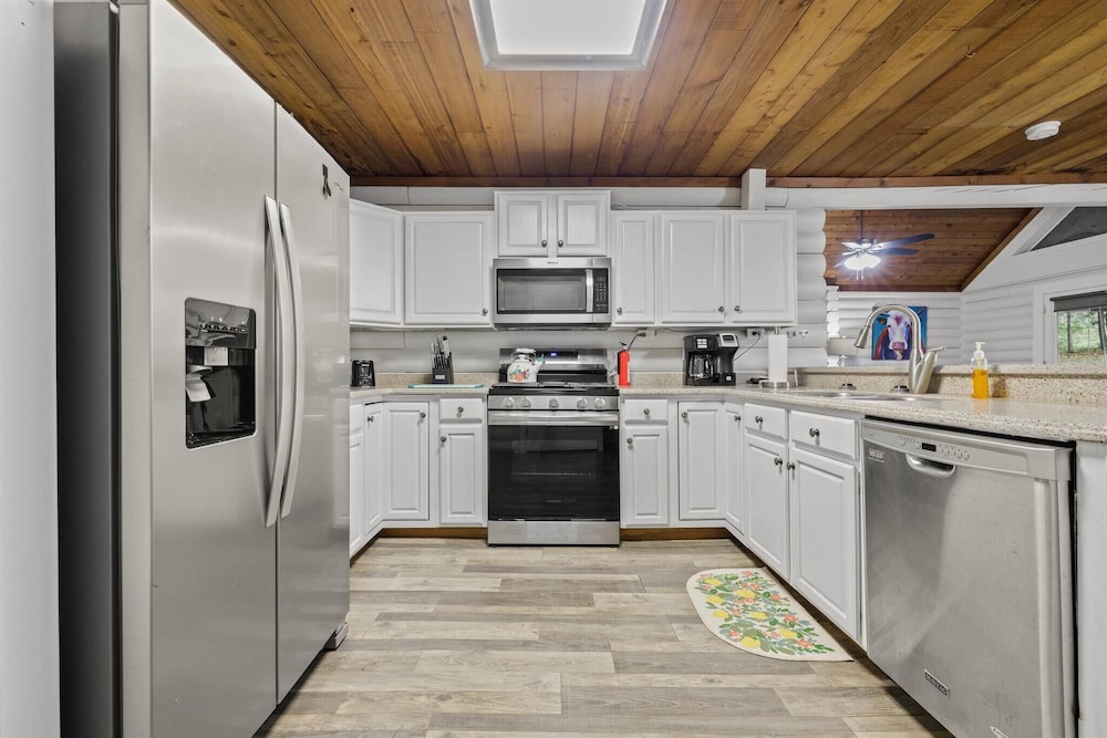 Farm Experience in a Beautiful Log Cabin