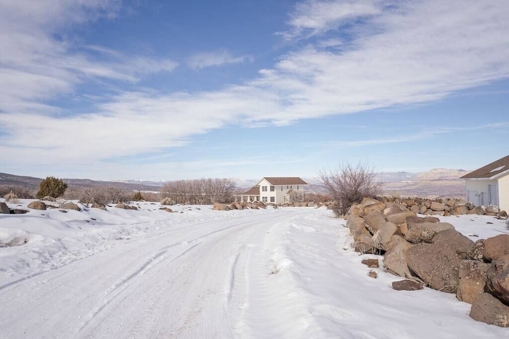 Lone Eagle Haven 3 Bedroom Home