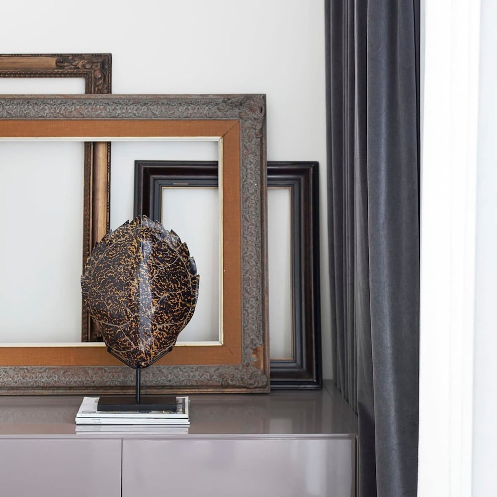 Artist Modernist 3-br Gem Next to Paseo de Gracia