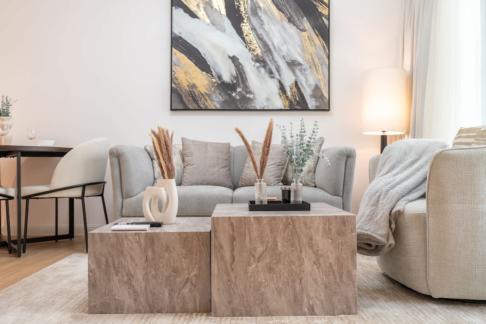 Sleeps 4 in This 2 Bedroom Apartment in Dubai Gate 2