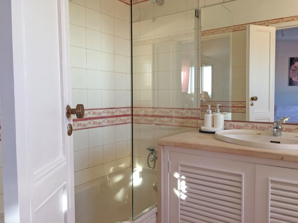 Tea & Jazz Guest House Cascais