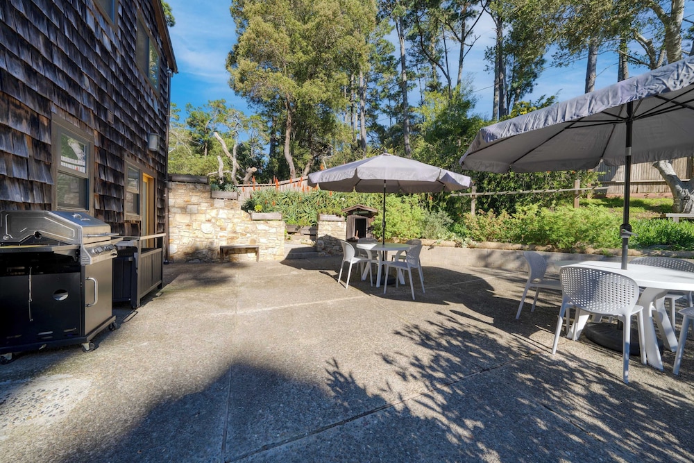 Sunridge Lookout by Avantstay Big Backyard Oasis + Patio, Central Location