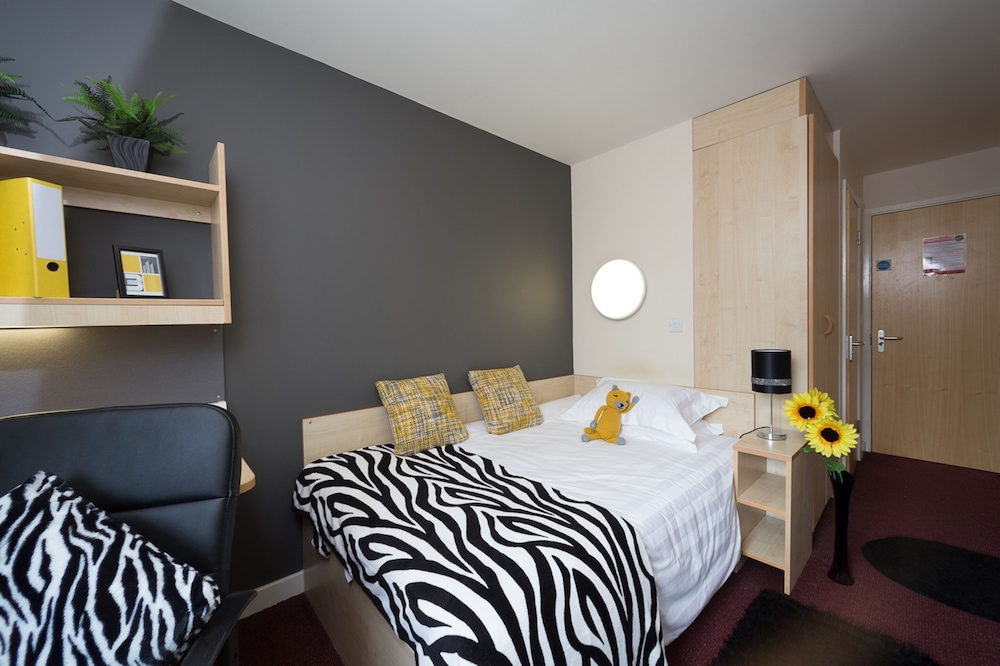 En Suite Rooms & Apartments SHEFFIELD view 4
