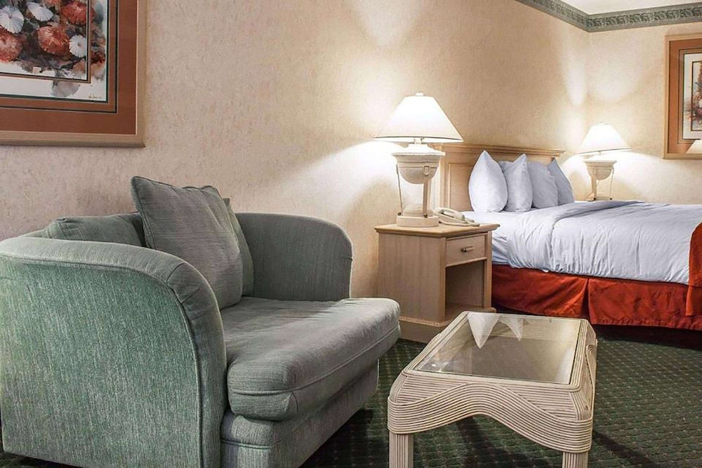 La Quinta Inn & Suites by Wyndham Safford Copper Valley view 5