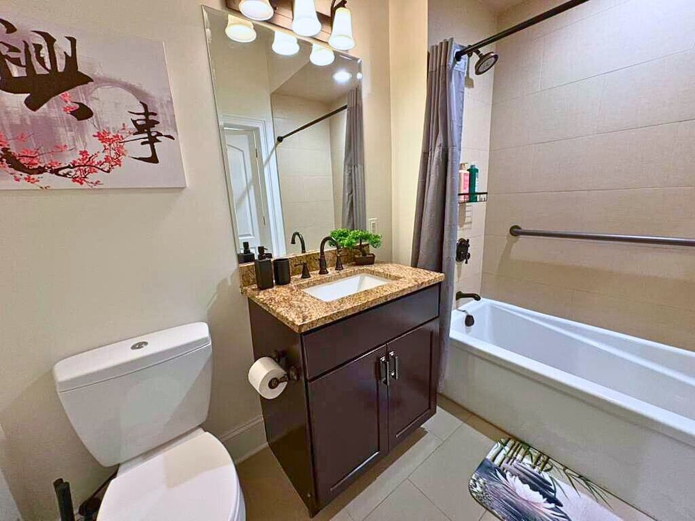Well-Equipped 2BR - Greenbay 301