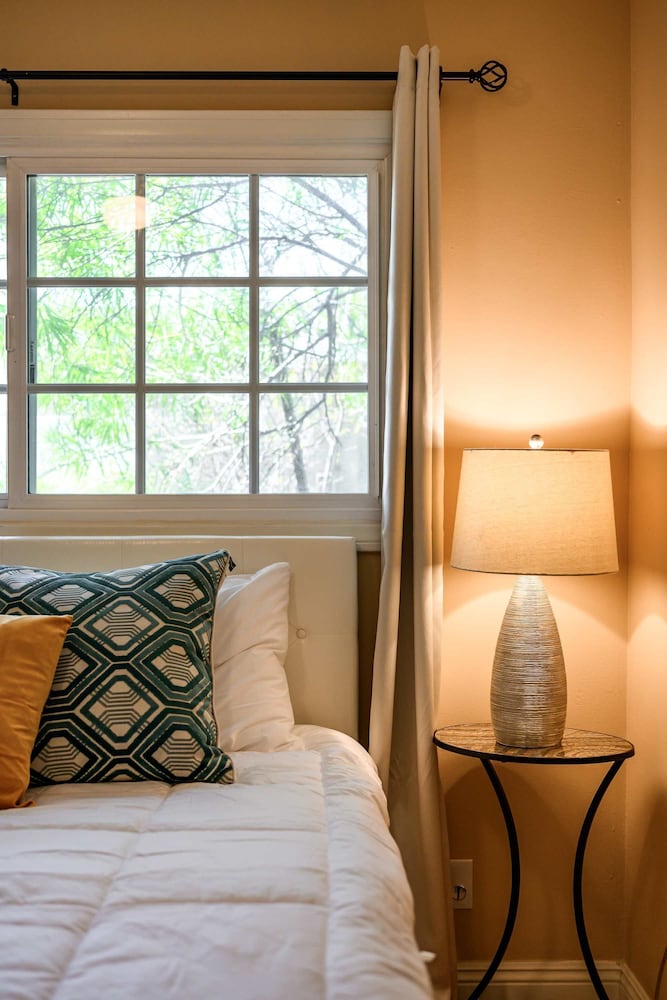 Cozy Getaway Bright Clean Fully Equipped