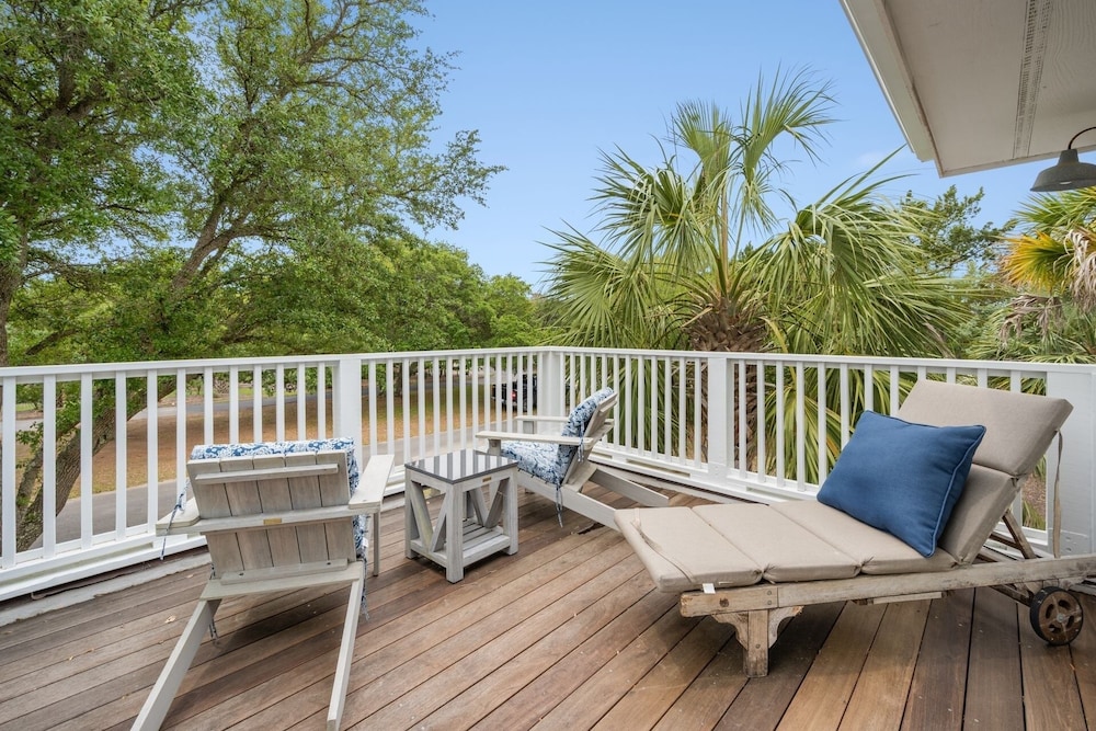 Hellenic Haven 6 Bedroom Home