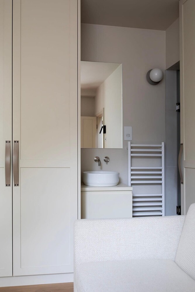 Designer Canal House 2 or 3 Bed Little Venice