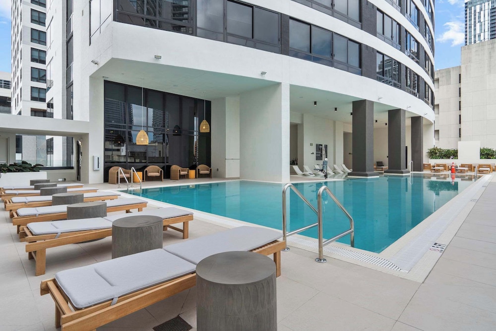 Luxury City Views in Downtown Miami
