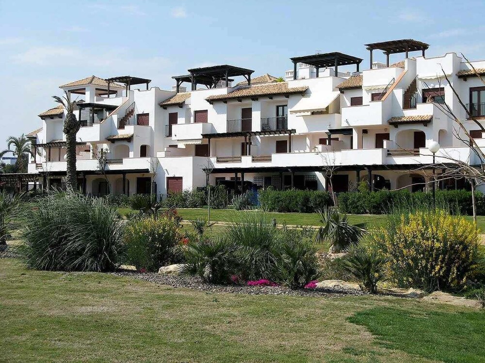 VenAVera E21B - 1 Bedroom/1Bath Beachfront WIFI