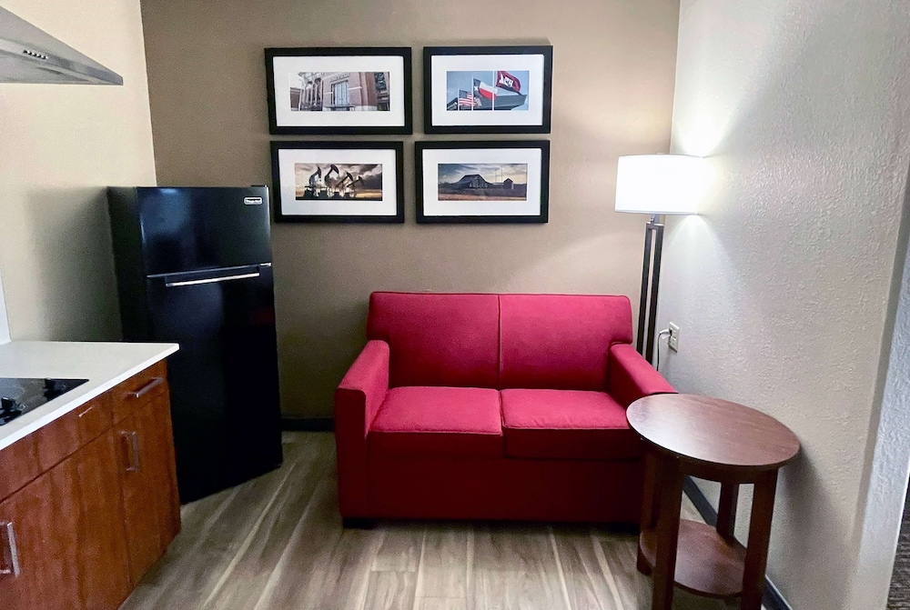 Hawthorn Extended Stay by Wyndham College Station South