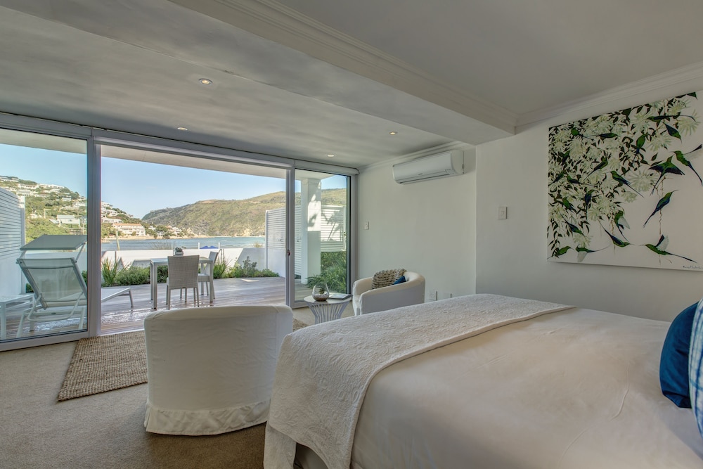 Amanzi Island Boutique Hotel