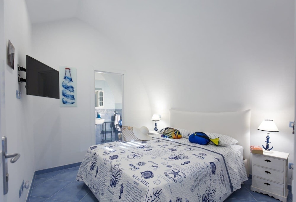 Blue Angels Relais