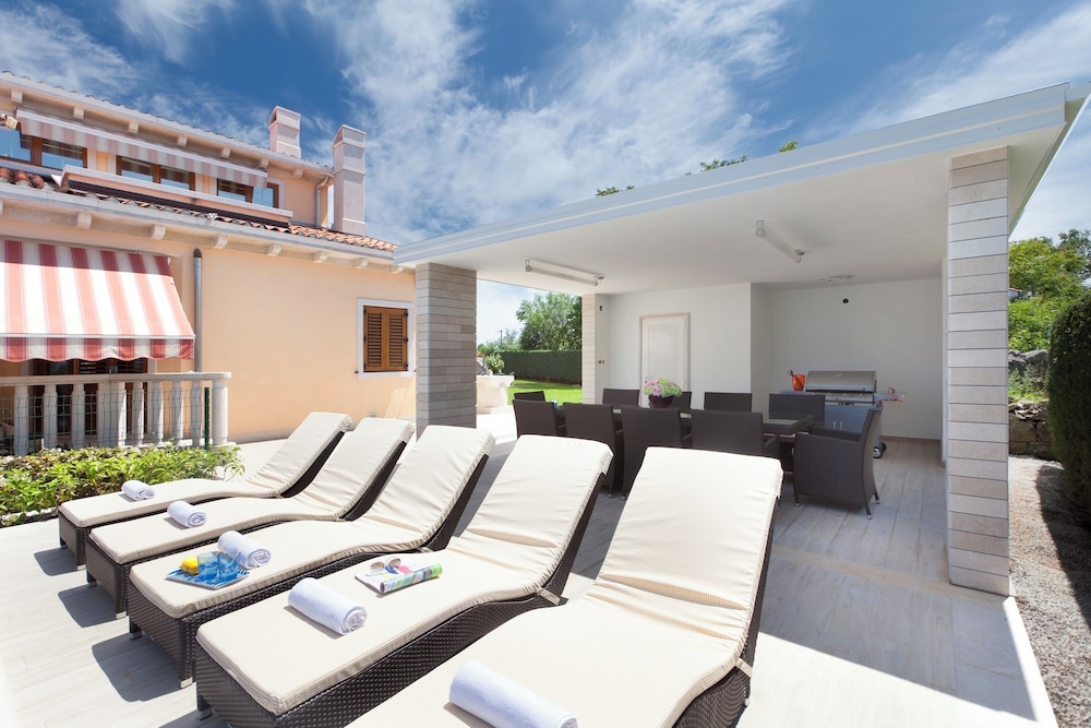 Villa Rosa Magica