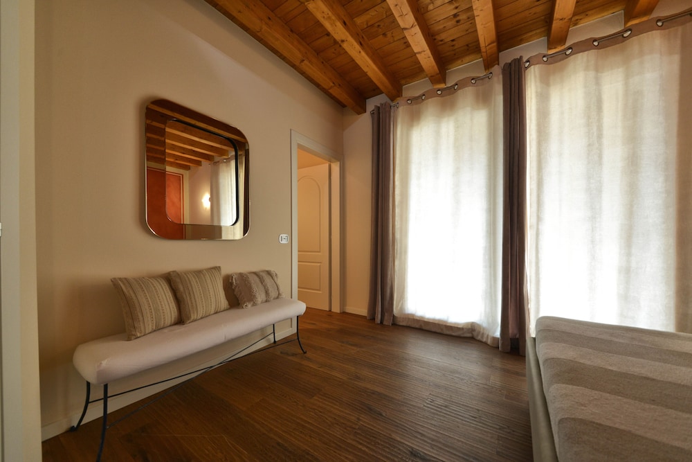 Villa Cesare view 3