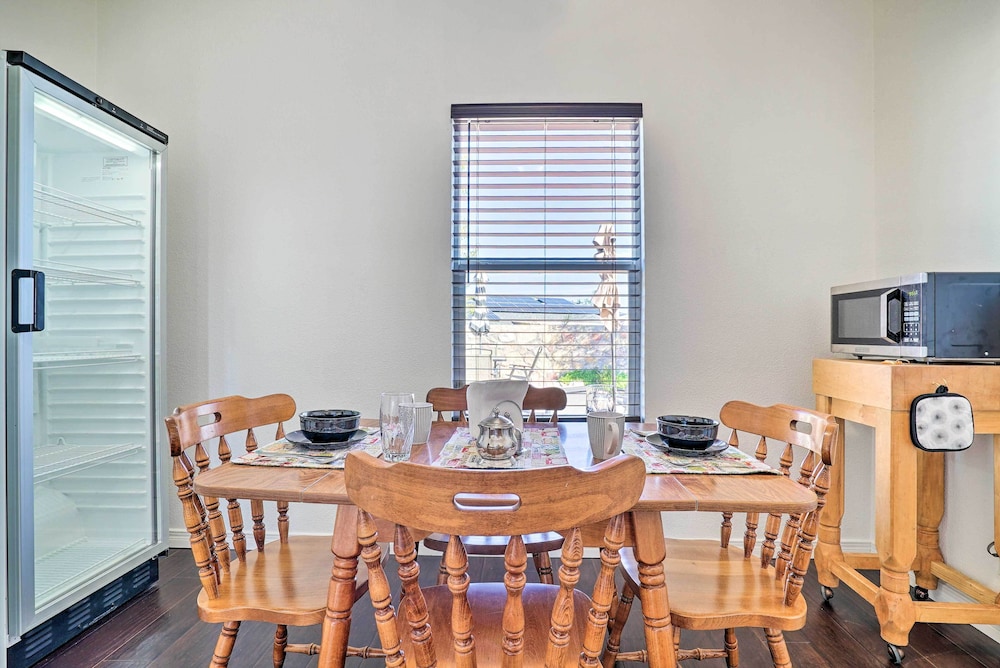 Quaint Santa Teresa Retreat Near the Border view 4