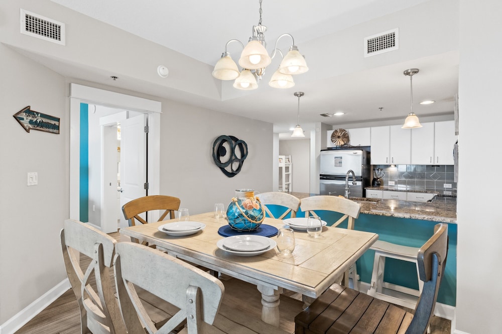 Grand Panama Beach Resort by Book That Condo