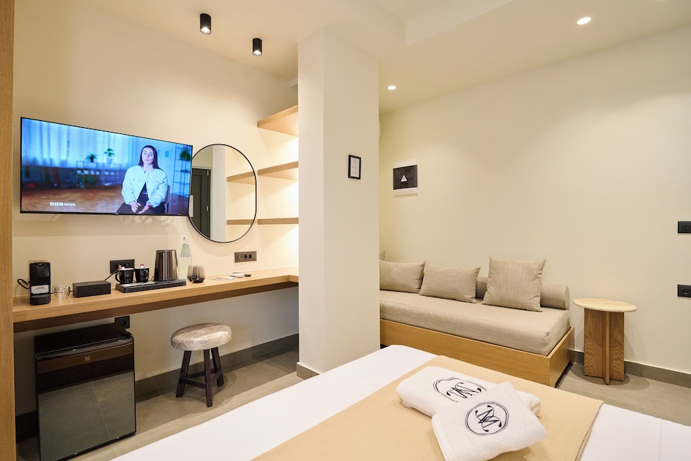 Monarco Executive Rooms