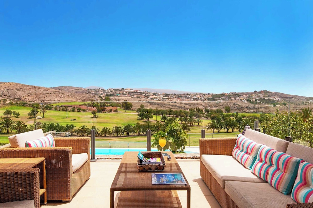 Villa Piedra Amarilla