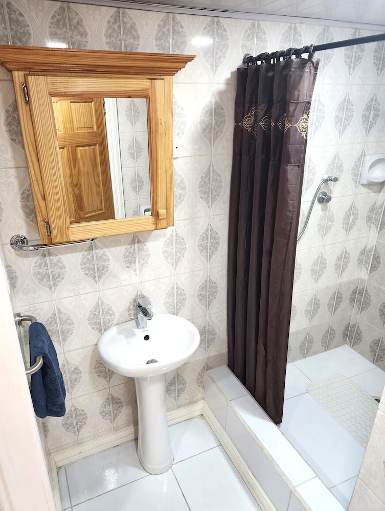 Ideal Executive Suites
