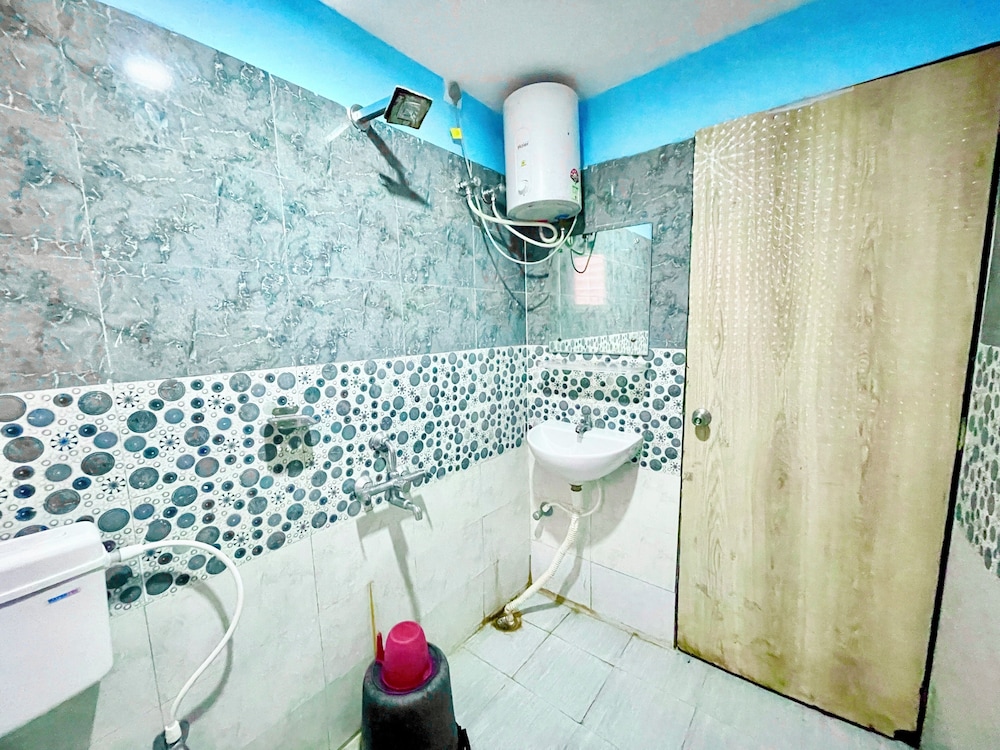 Hotel President Inn -near Temple & Beach