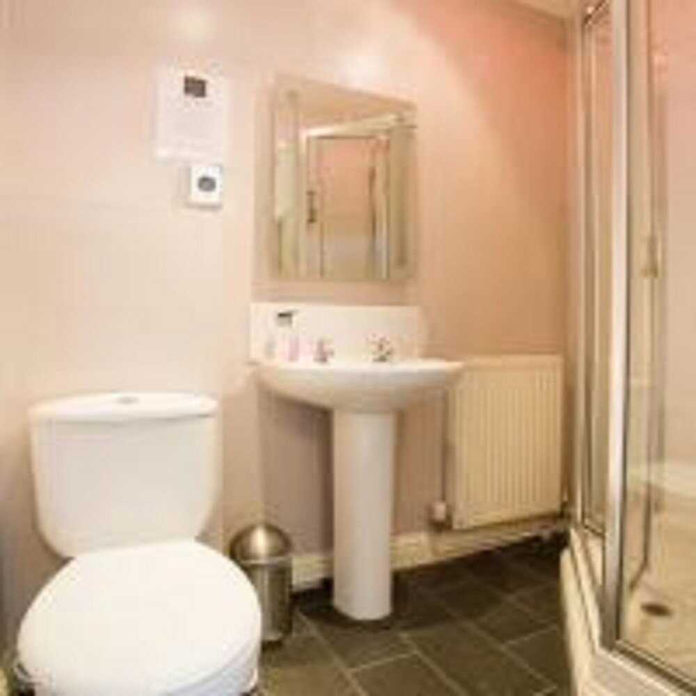 Ladybower Inn