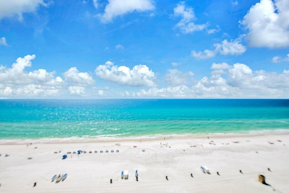 Majestic Beach Towers 1-1005